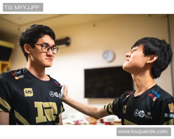 S15LOL赛后分析LNG与RNG对决中的个人能力表现与影响实时数据