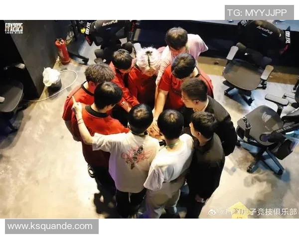 电竞比分赛后复盘JDG与FPX战术对决深度剖析与启示实时新闻